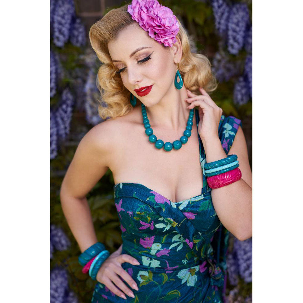 Jade Green Heavy Carve Fakelite Beads by Splendette